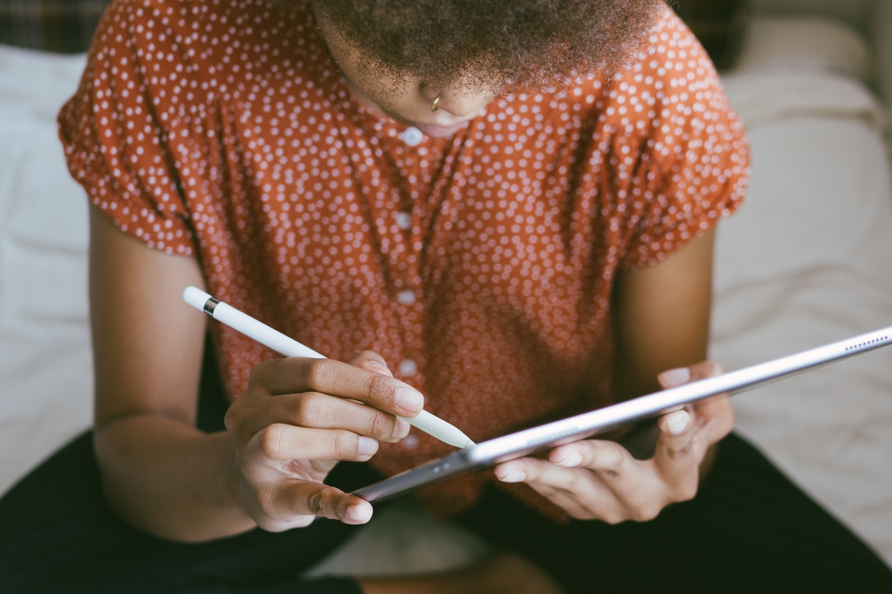 woman on her tablet